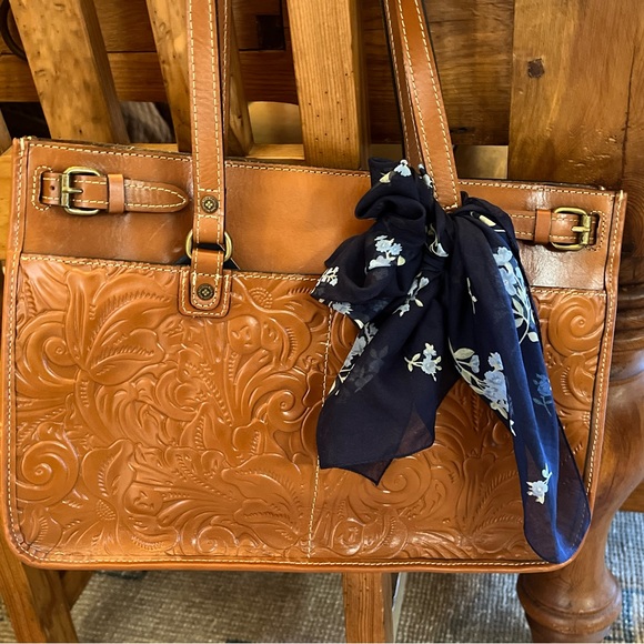Authentic Patricia Nash Tooled Leather Tote Purse - Picture 2 of 15